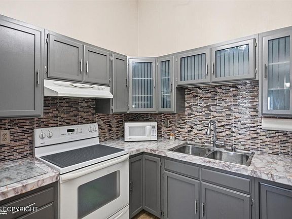5th image of 7207 Foxridge Cir #D-4