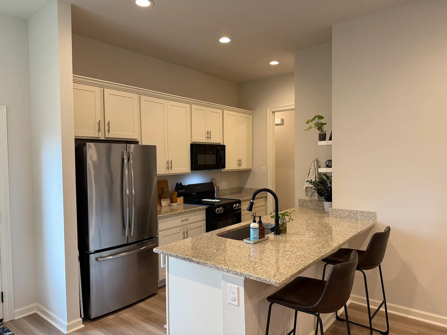 3310 Autumn Park Dr — Photo 2