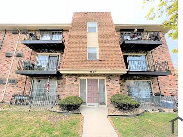 7049 Oconnell Dr APT 303, Chicago Ridge, IL 60415