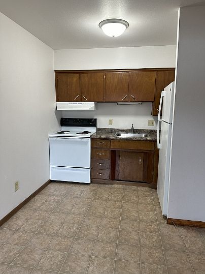 1st image of 321 Cedar Crest Dr #6