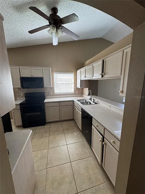 3 bed, 2.0 bath, 1410 sqft, $2,150 — Photo 4
