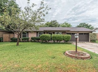 724 N 58th St, Waco, TX 76710