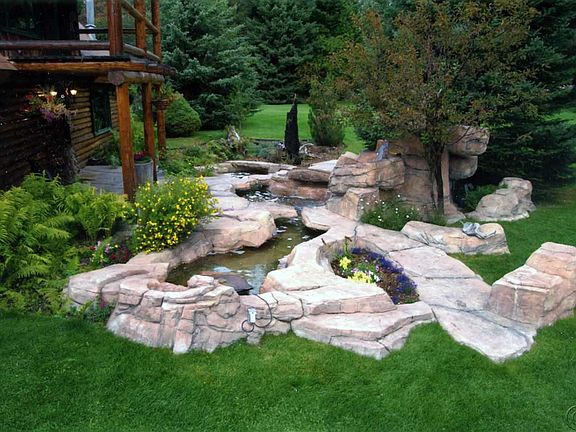 3rd image of 483 S Canyon Dr