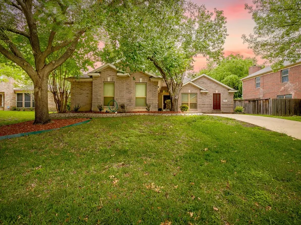 1519 Stratford Dr, Mansfield, TX 76063