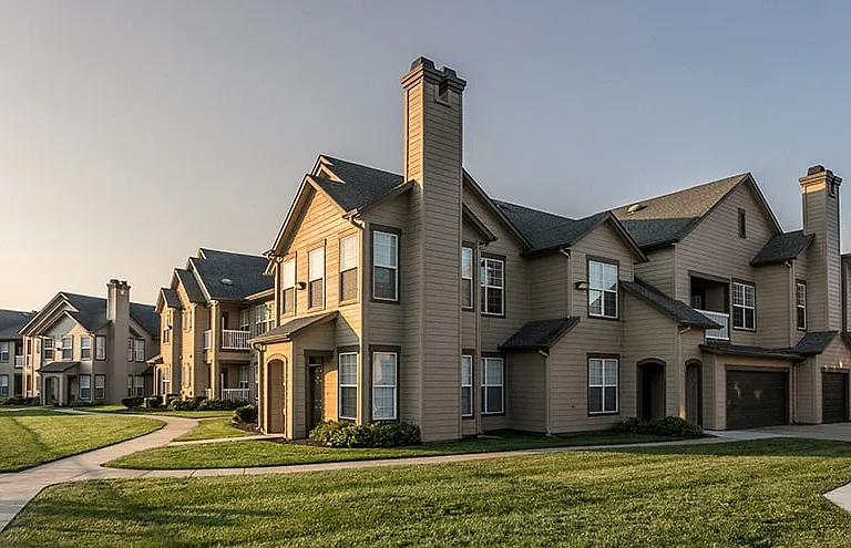The Manor Homes of Arborwalk Apartments — Photo 29