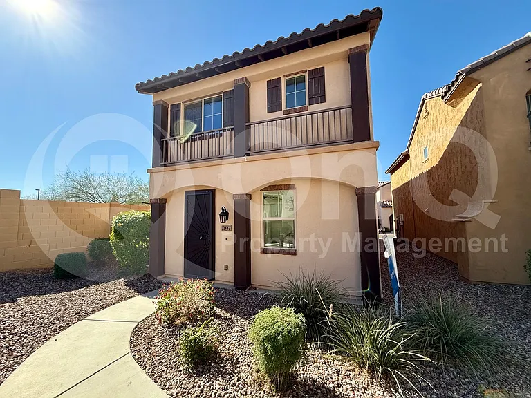 11443 W Saint John Rd — Photo 2
