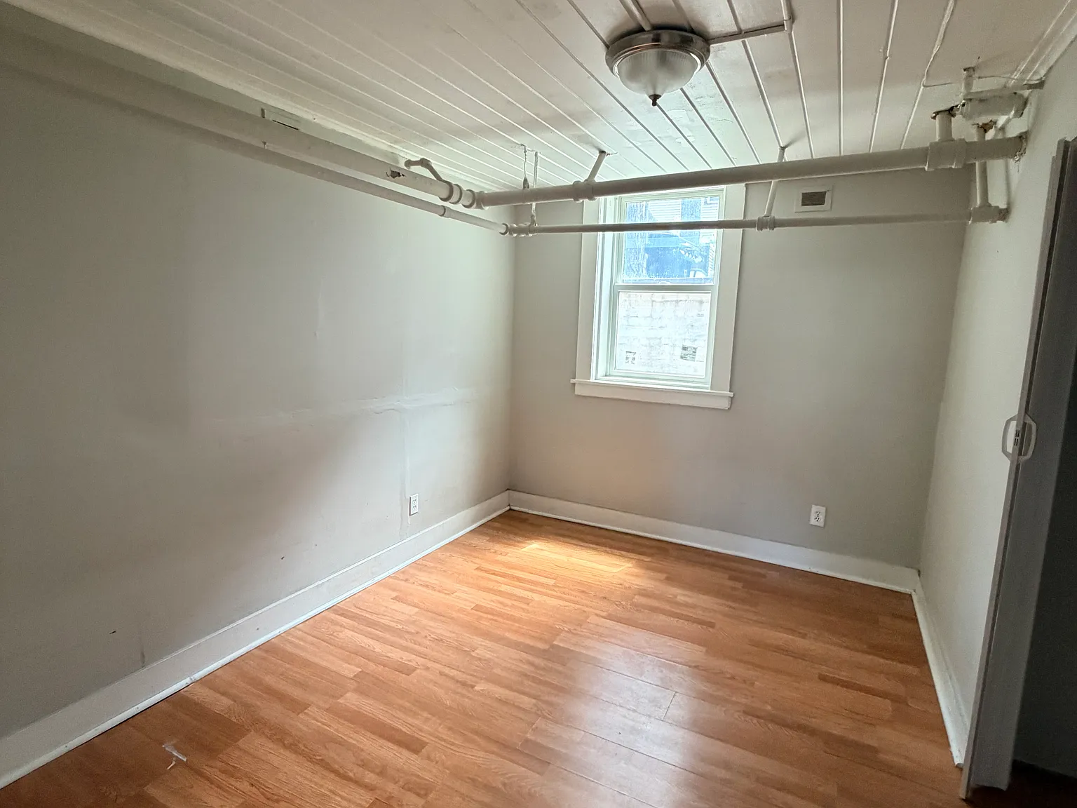 1 bed, $1,350 — Photo 4