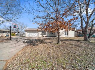1812 Terry Ln, Andover, KS 67002