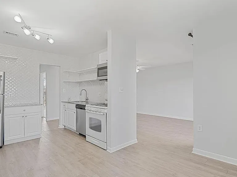 5015 Green Mountain Cir #5 — Photo 6