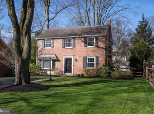 284 Hillcrest Rd, Wayne, PA 19087