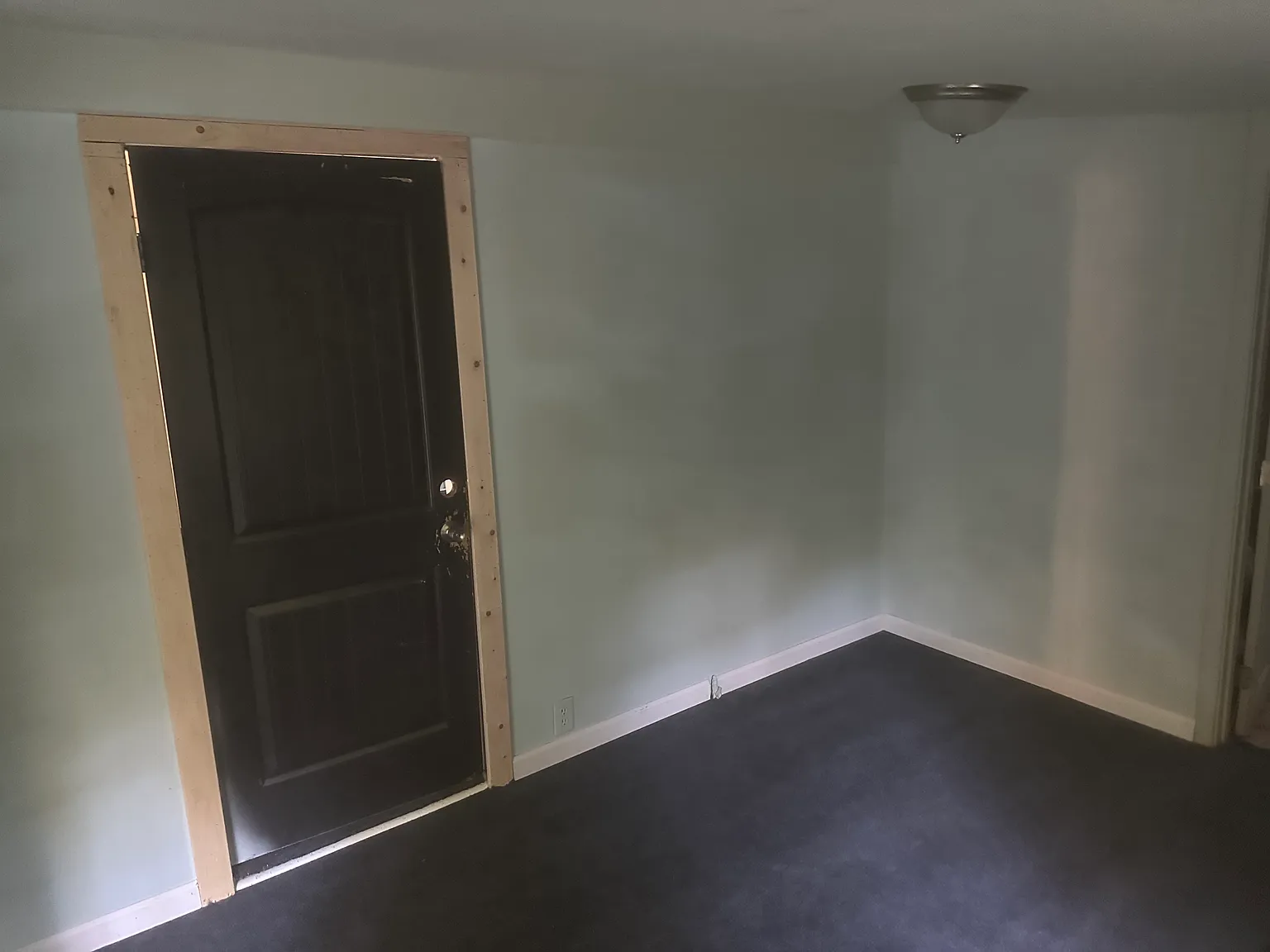 2 bed, 952 sqft, $1,275 — Photo 1
