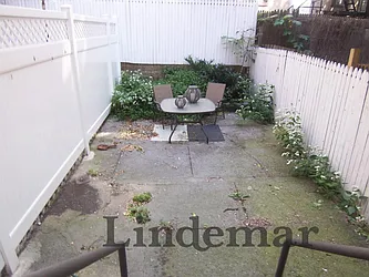 Rented by Lindemar LLC