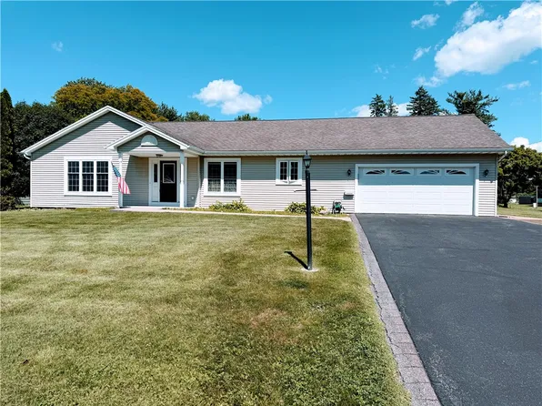 598 Paul Rd, Rochester, NY 14624
