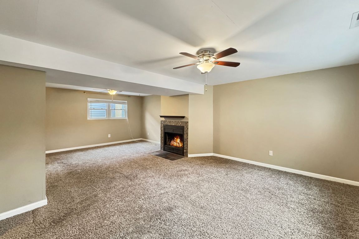 next background image