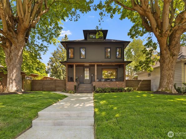 3018 22nd Avenue W, Seattle, WA 98199