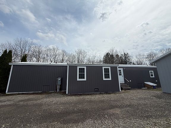 2nd image of 503 76th Rd