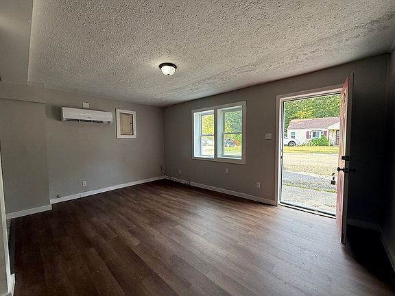 4th image of 2312 Reservoir Rd #2