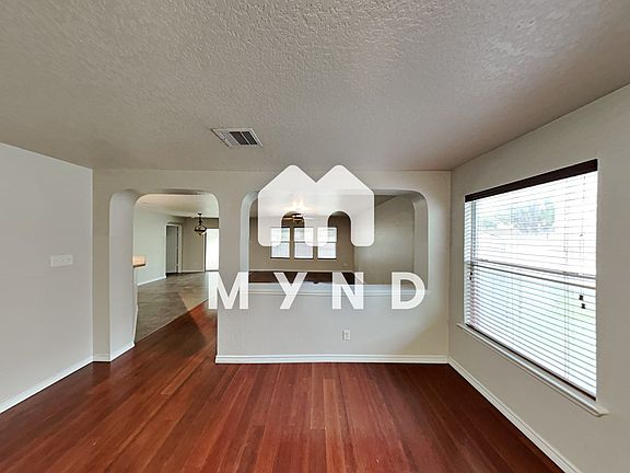2nd image of 6922 Elmwood Crst