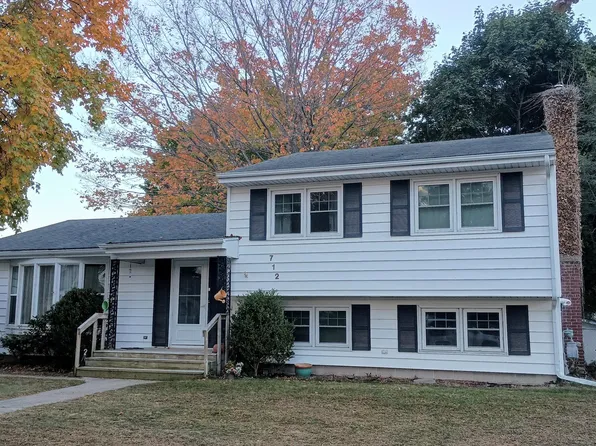 712 Dexter St, Ludington, MI 49431