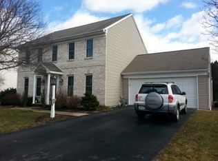 155 Olde Hickory Rd, Mount Wolf, PA 17347
