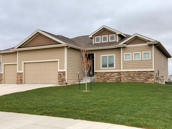 5th image of 1709 NW Reinhart Dr