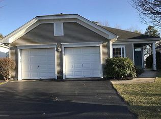 23 Goldenedge Way, Lakewood, NJ 08701