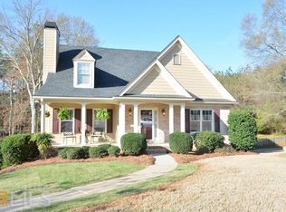 6529 Vista Gln, Flowery Branch, GA 30542