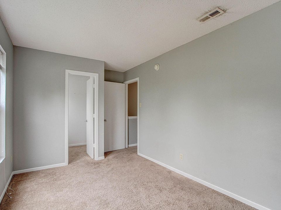1st image of 12145 Maize Dr