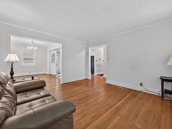 4th image of 420 Bunn St
