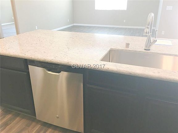 5th image of 10805 Cowlite Ave #0