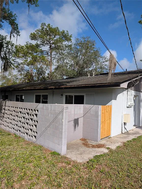 2 bed, 1.0 bath, 777 sqft, $1,100 — Photo 2