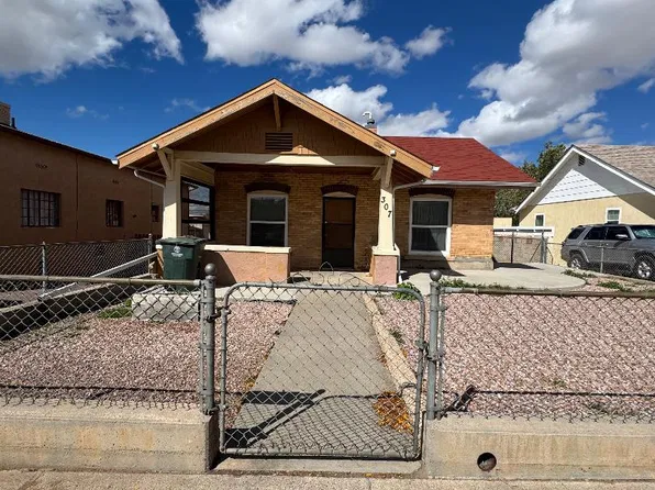 307 E Green Ave, Gallup, NM 87301