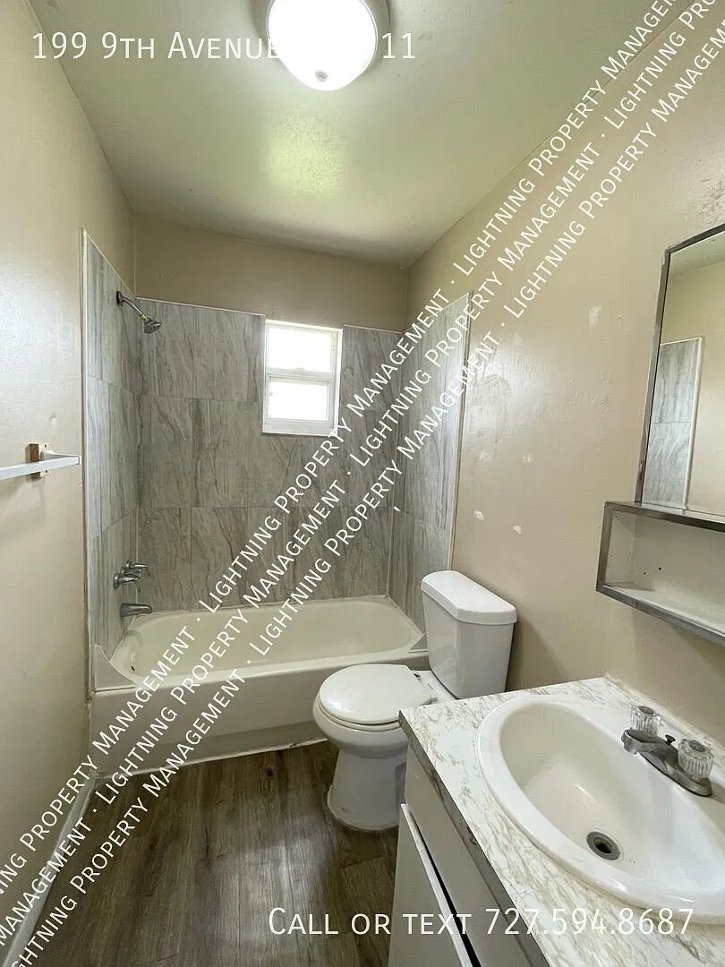 199 NW 9th Ave — Photo 1