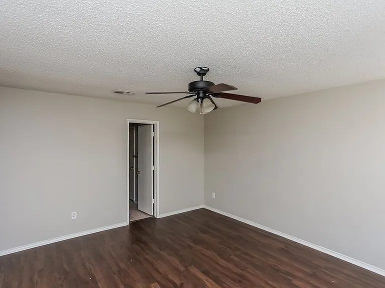 4220 Fernleaf Dr — Photo 10