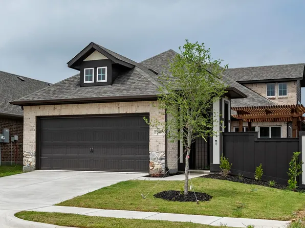 1704 Meadow Crest Dr, Aubrey, TX 76227