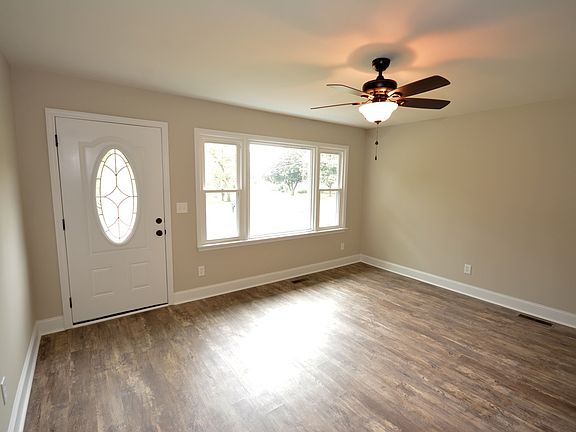 5th image of 401 Forrest Park Ct NW