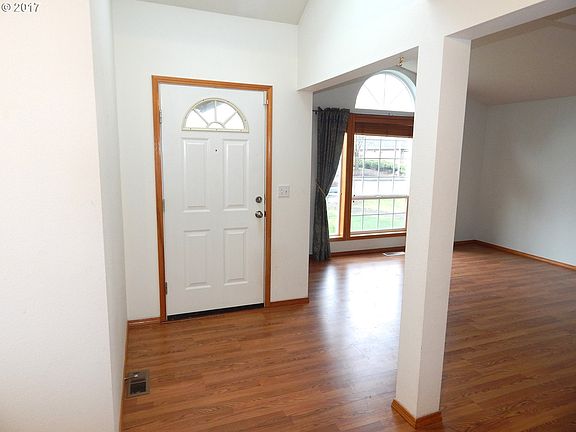 5th image of 15217 NE 12th Way