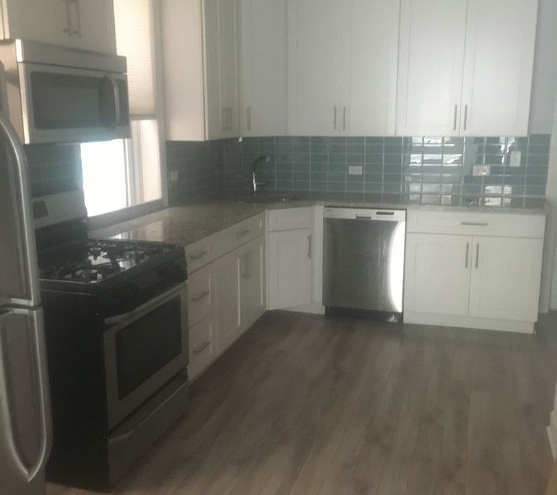 2nd image of 950 N Wolcott Ave #1
