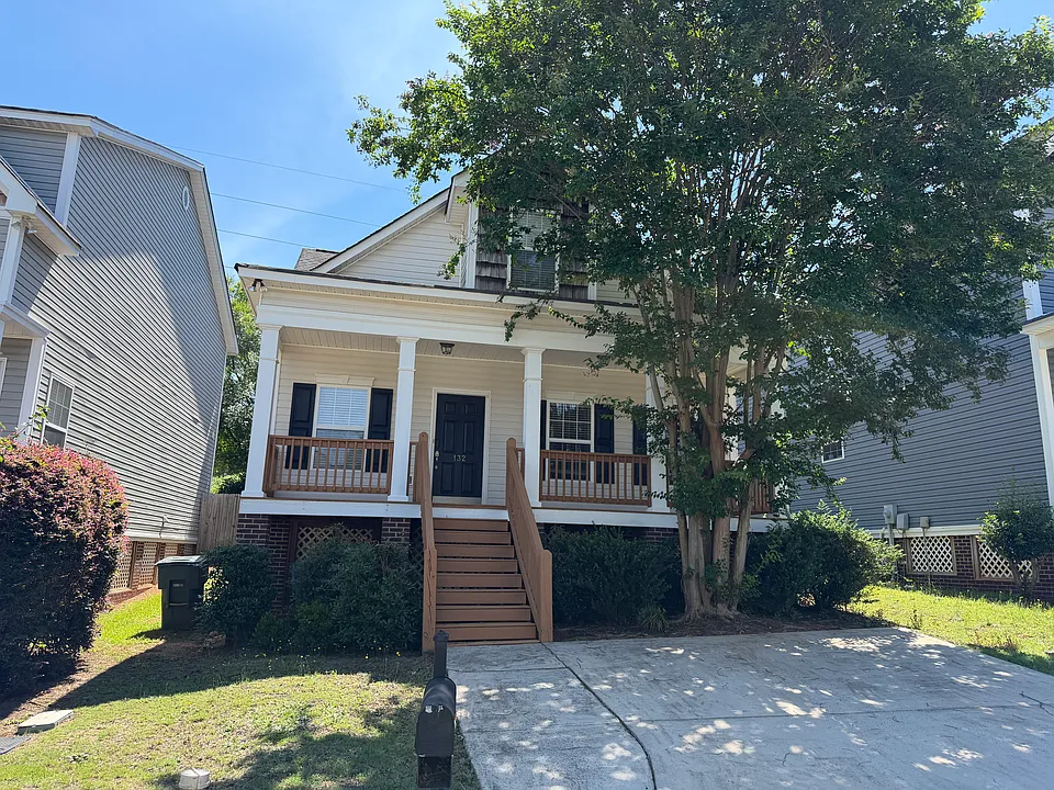 132 Canal Place Cir