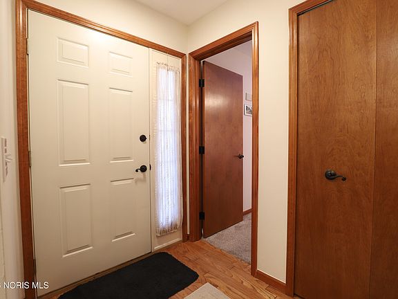 5th image of 6046 Centennial Rd