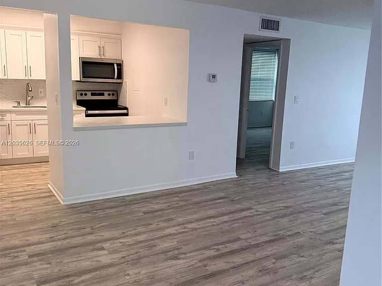 802 NW 87th Ave #321 — Photo 9