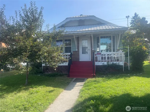309 Birch Street S, Omak, WA 98841