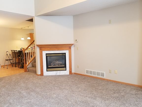 2nd image of 2097 Willow Cir