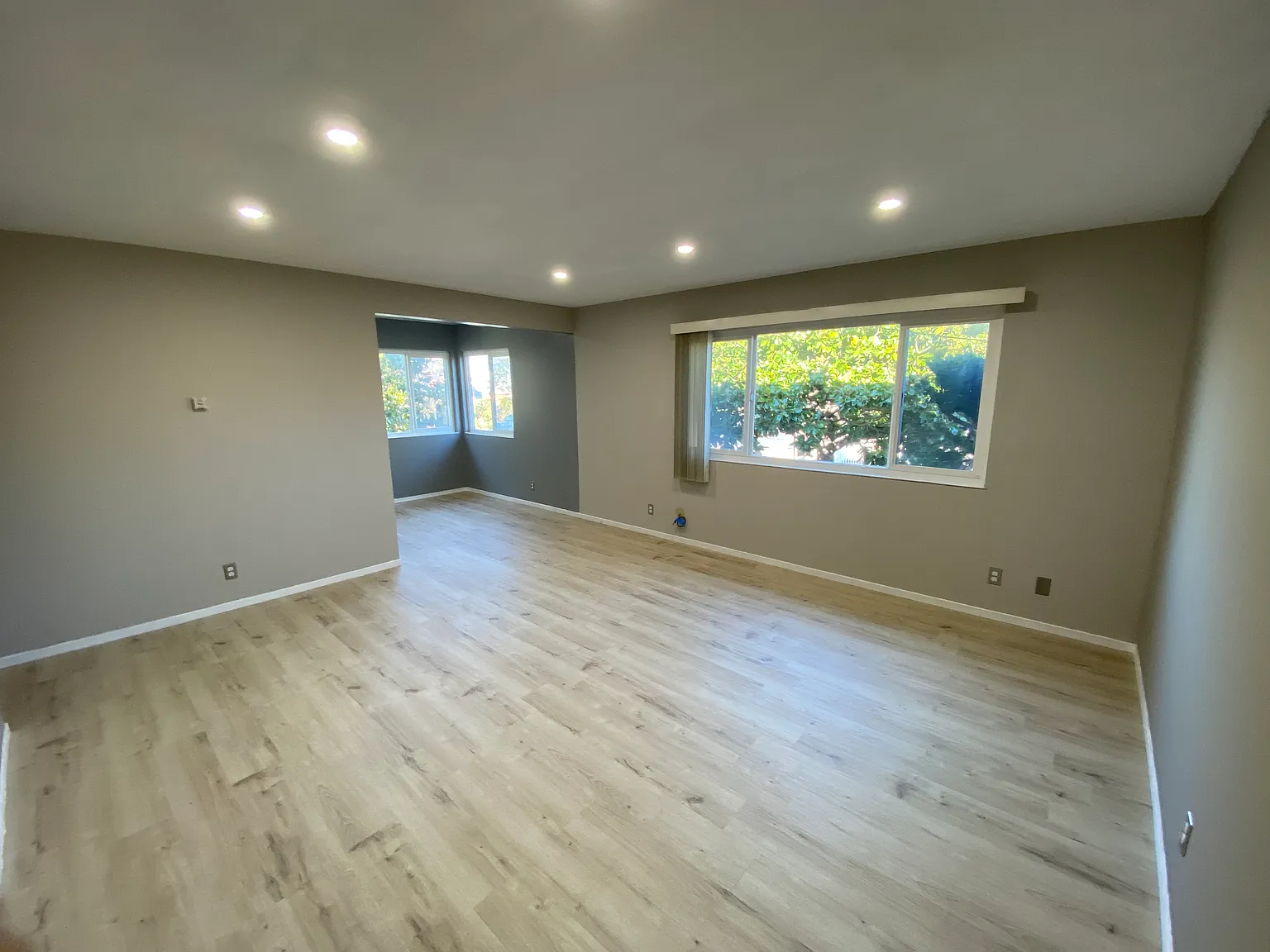 1343 Liberty St — Photo 2