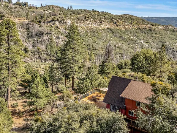 26870 Robin Dr, Idyllwild, CA 92549