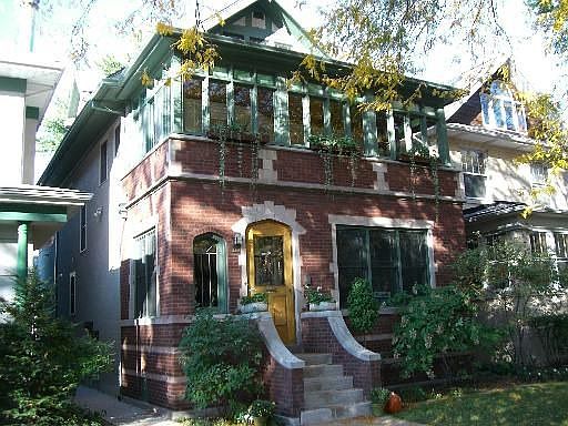 1st image of 1422 W Berteau Ave