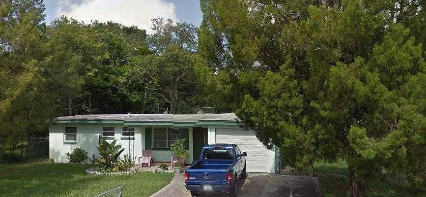 1st image of 102 Bunker Ln