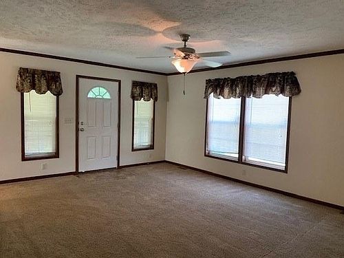 3rd image of 4675 Norfolk Dr
