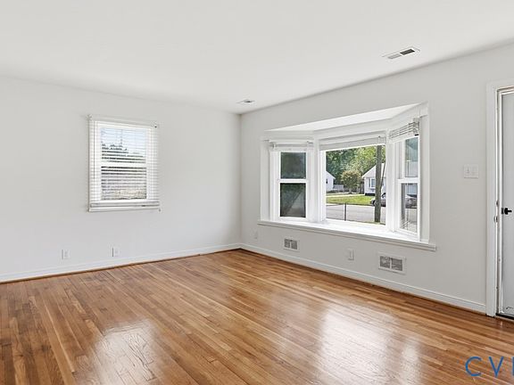 5th image of 501 Sherilyn Dr