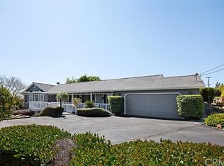 748 Carnation Ln, Fallbrook, CA 92028